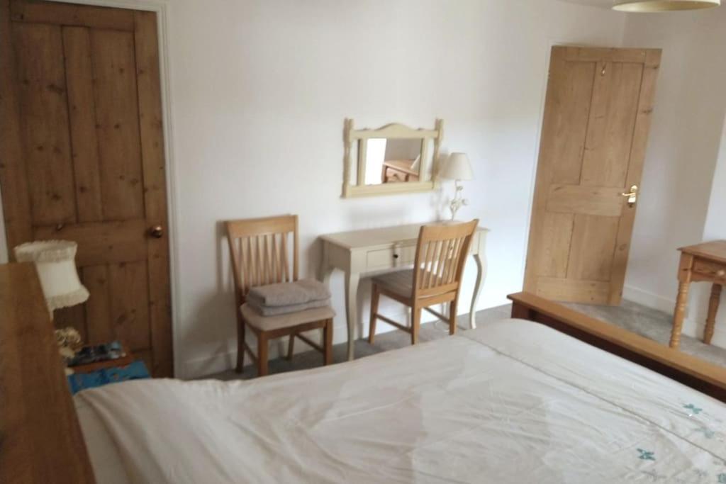 Welcoming Cottage In Chichester Near City Centre Kültér fotó